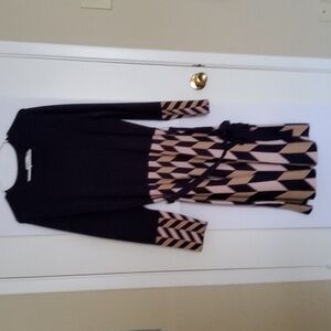 Eliza J sweater dress size xl black with dusty rose chevron